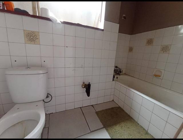 1 BEDROOM APARTMENT FOR SALE IN FLORIDA LAKE